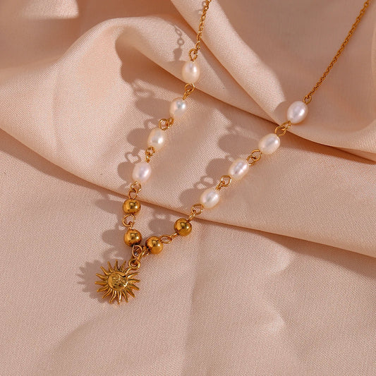 Ray of Pearl Necklace